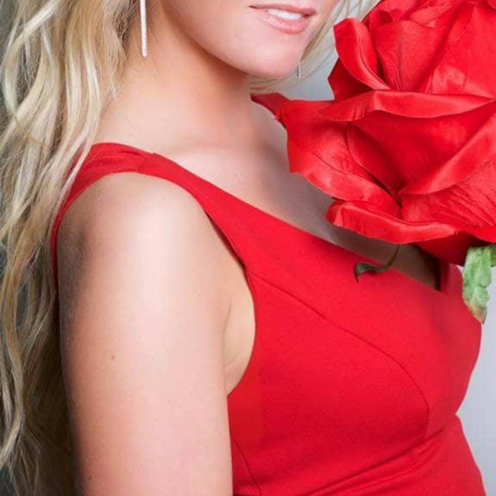 MISS OHIO USA: Custom Made Red Top/Cape